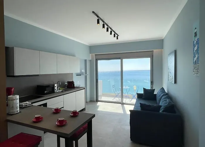 Charaki Escape Chic Studio With Seafront Patio