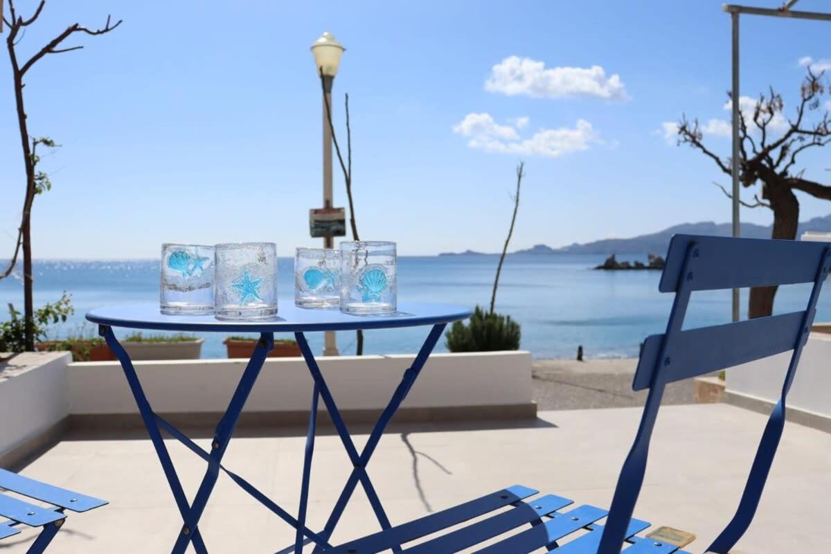 Escape Chic With Seafront Patio *